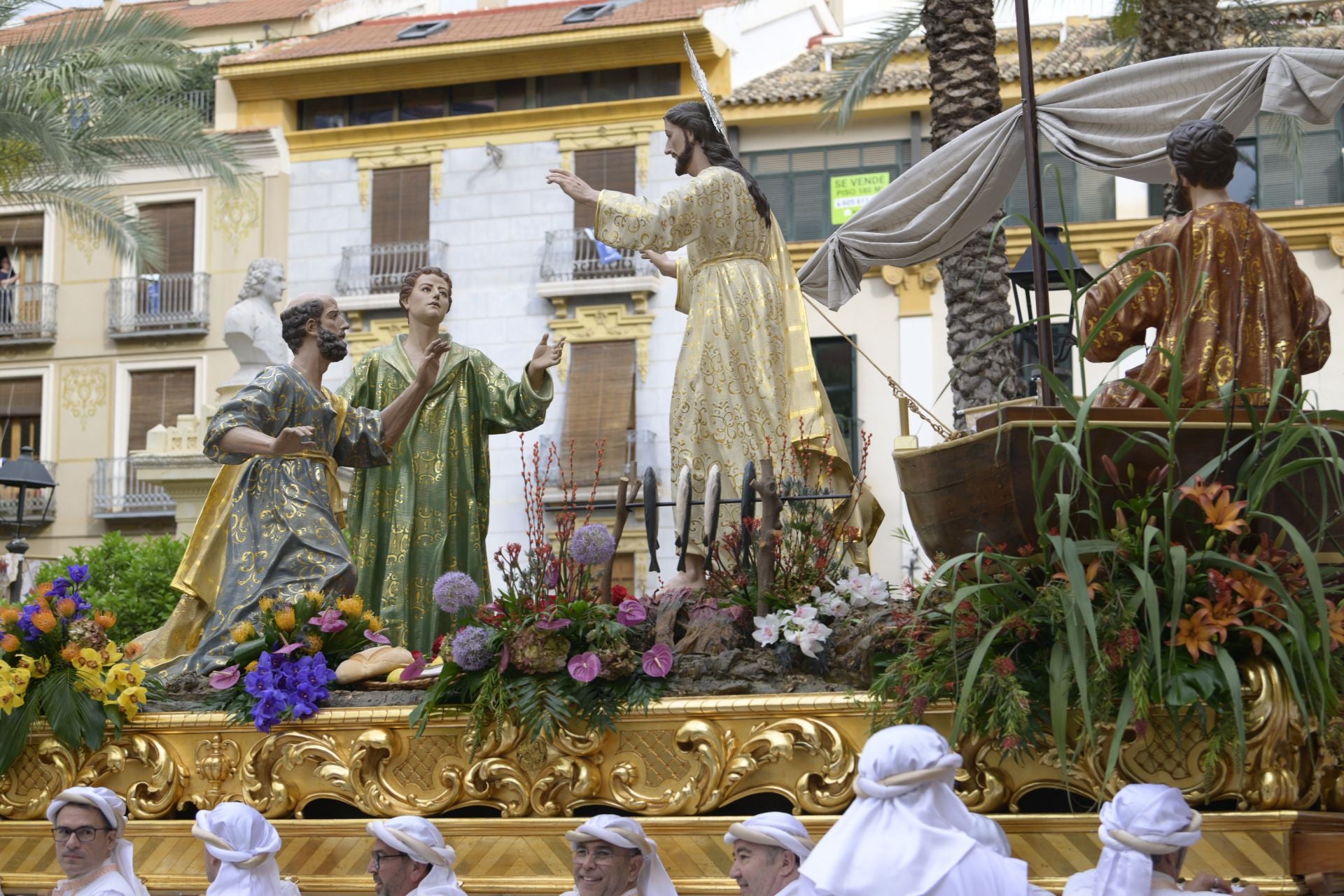 En imágenes, el Resucitado sortea la lluvia en Murcia y cierra la Semana Santa