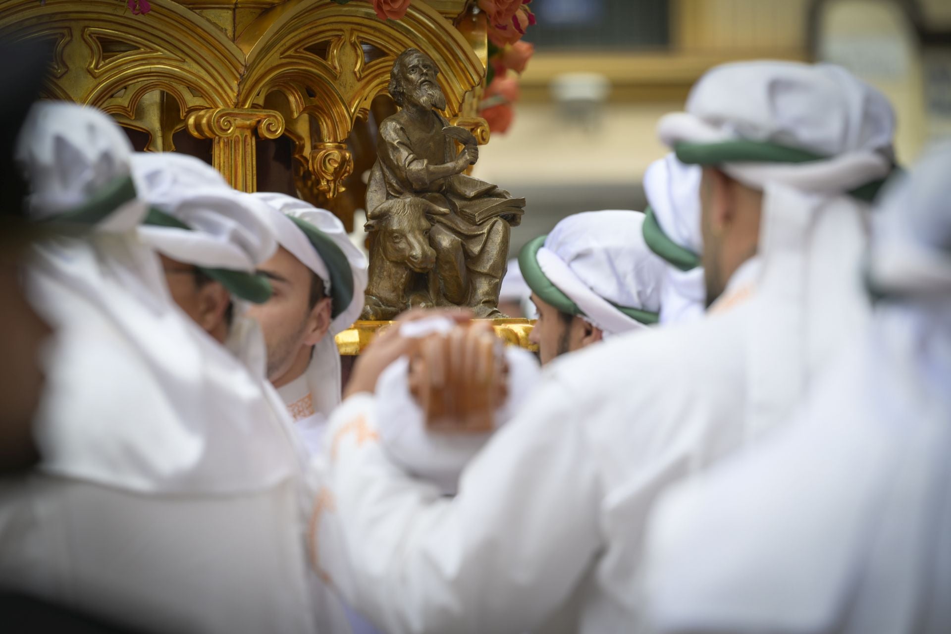 En imágenes, el Resucitado sortea la lluvia en Murcia y cierra la Semana Santa