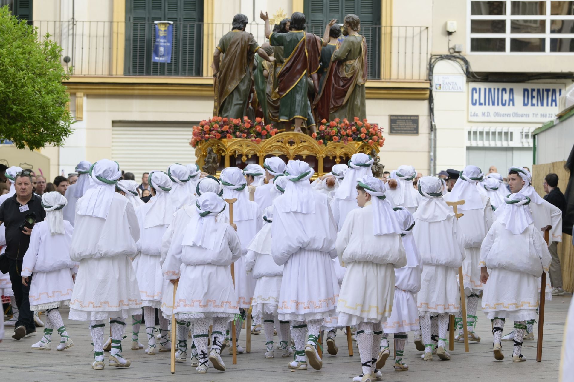 En imágenes, el Resucitado sortea la lluvia en Murcia y cierra la Semana Santa