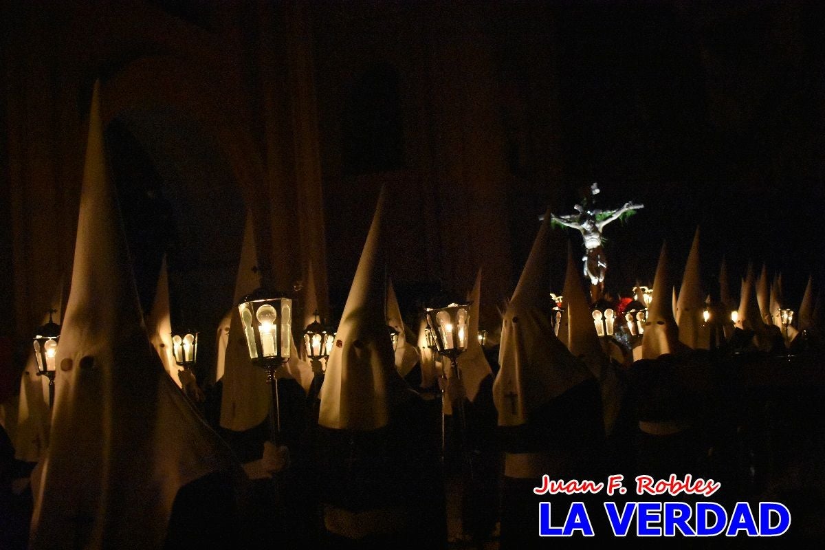 El Silencio inunda de solemnidad Caravaca de la Cruz en la noche de Jueves Santo