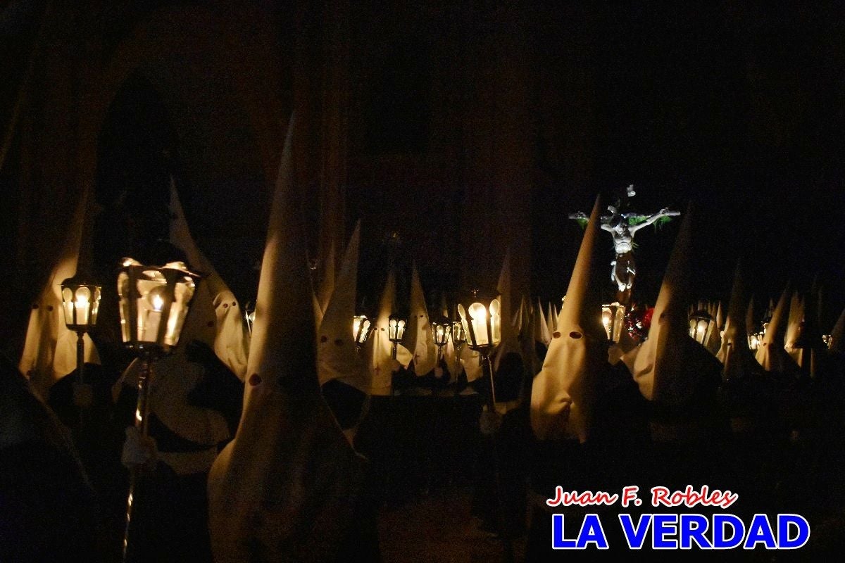 El Silencio inunda de solemnidad Caravaca de la Cruz en la noche de Jueves Santo