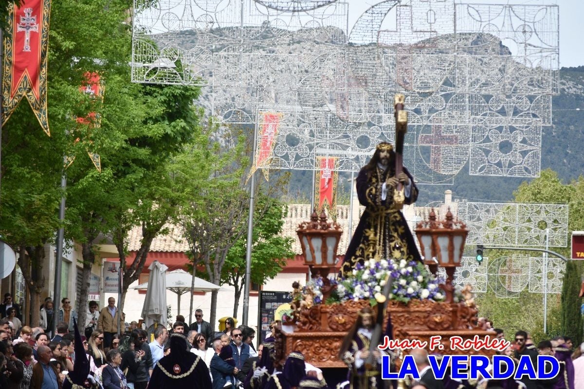 Nuestro Padre Jesús Nazareno se pasea como «El Señor de Caravaca» en Viernes Santo