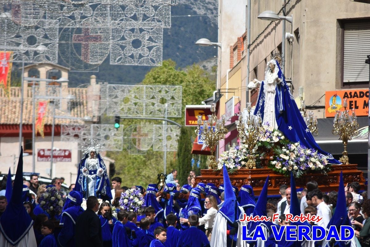 Nuestra Señora de los Dolores camina hacia «El Encuentro» por Caravaca de la Cruz