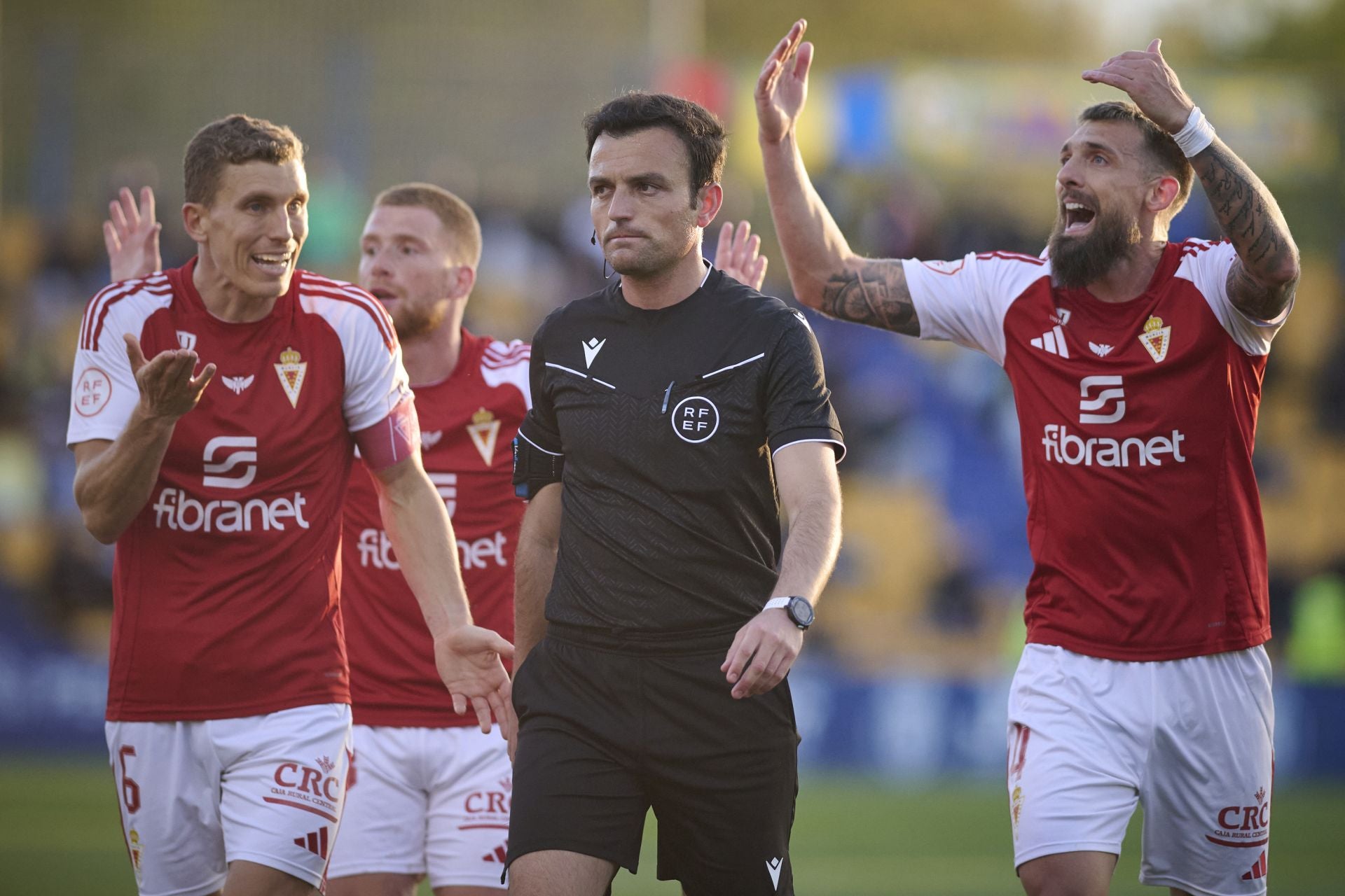 La derrota del Real Murcia frente al Alcorcón, en imágenes