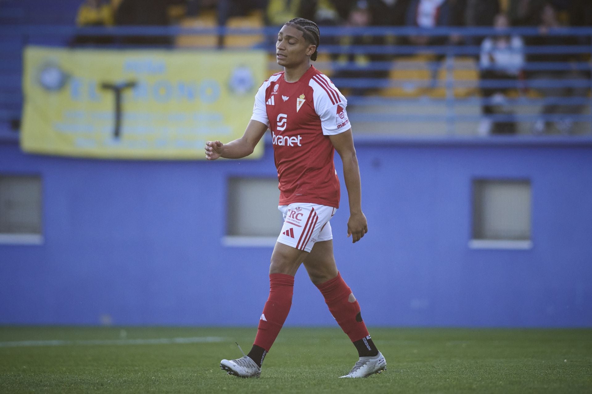 La derrota del Real Murcia frente al Alcorcón, en imágenes