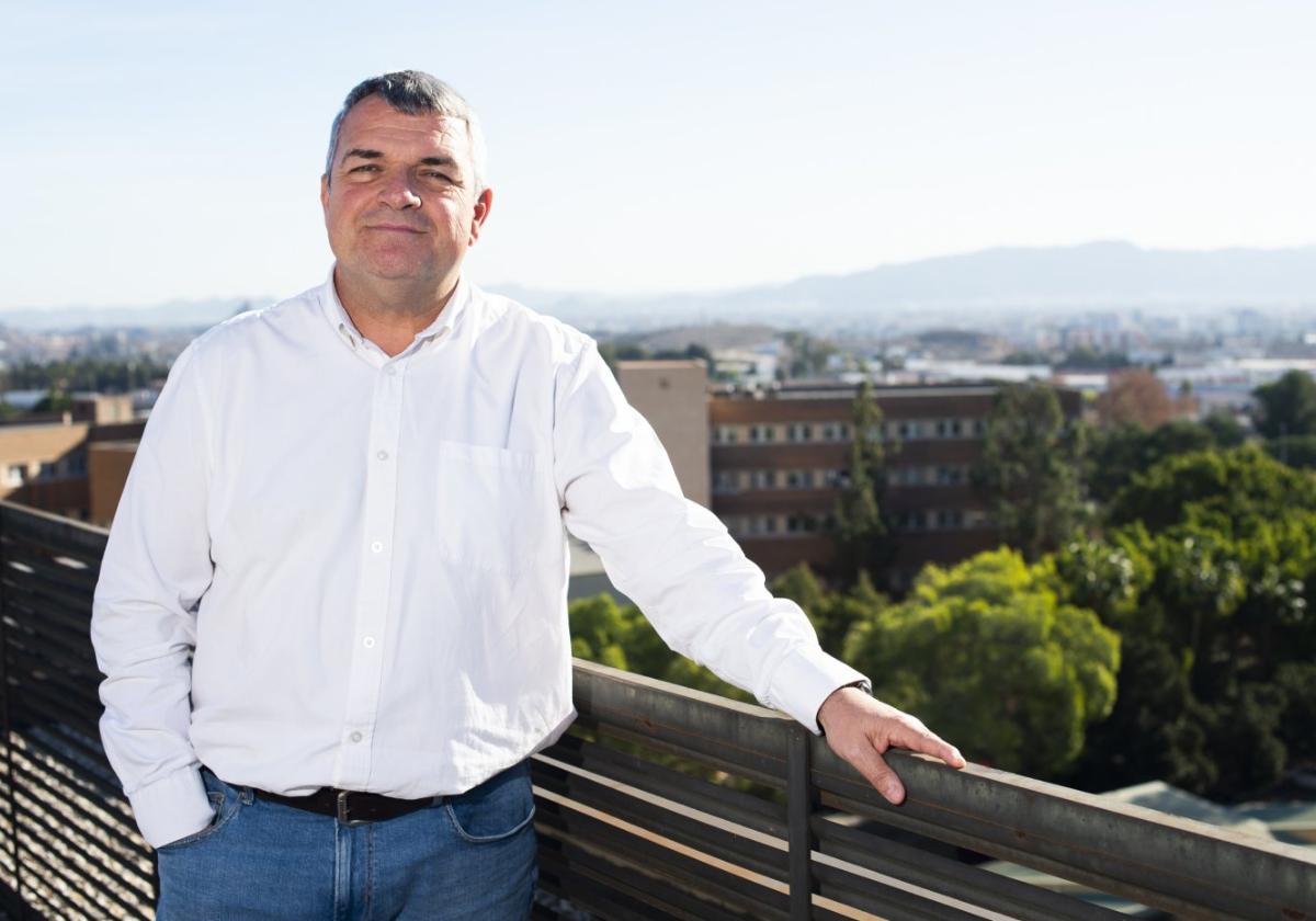 Pedro Martínez Gómez: «Los investigadores que dejaran EE UU por Trump serían bien recibidos»