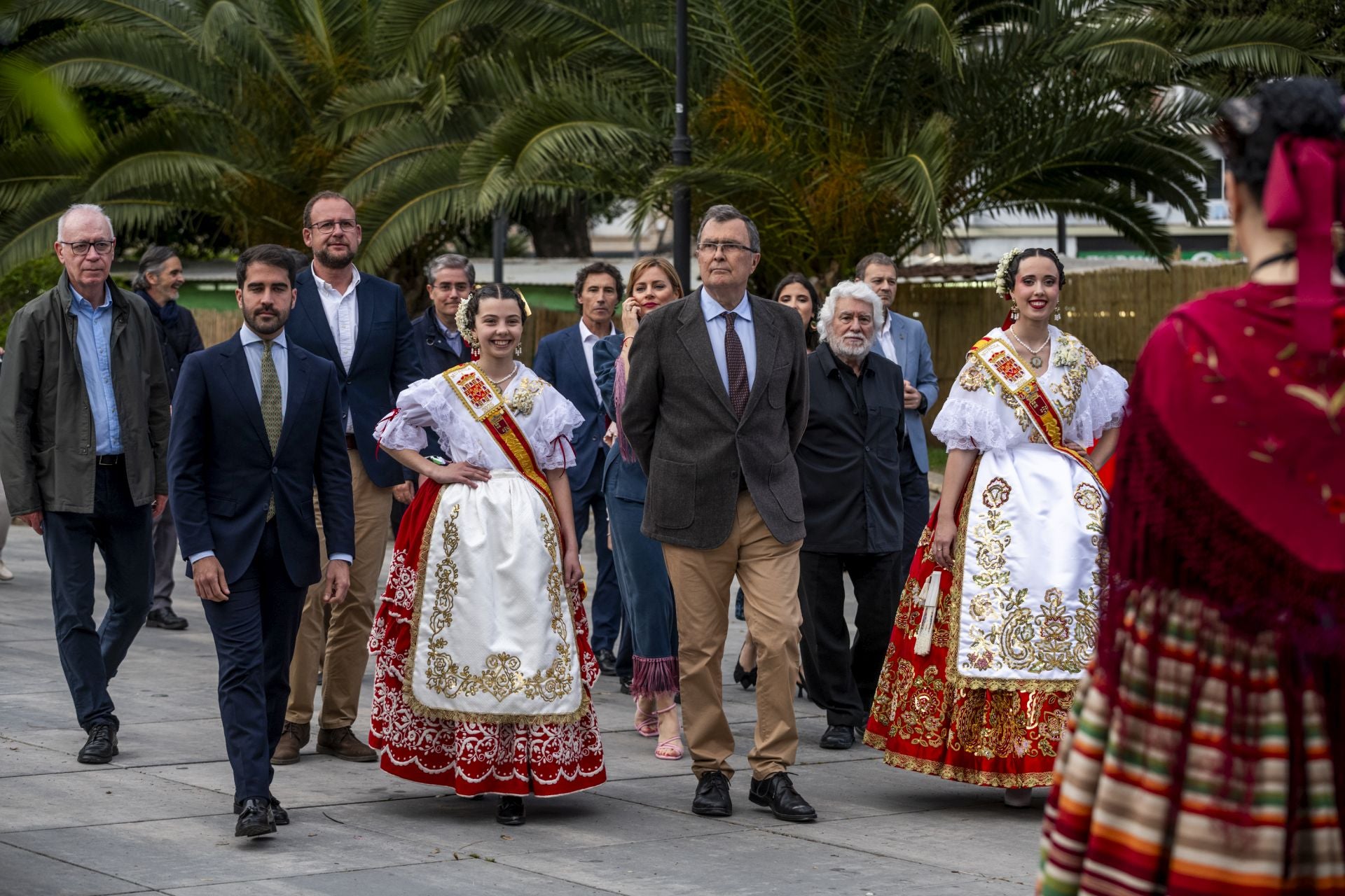 La primavera explota en las plazas de Murcia, en imágenes