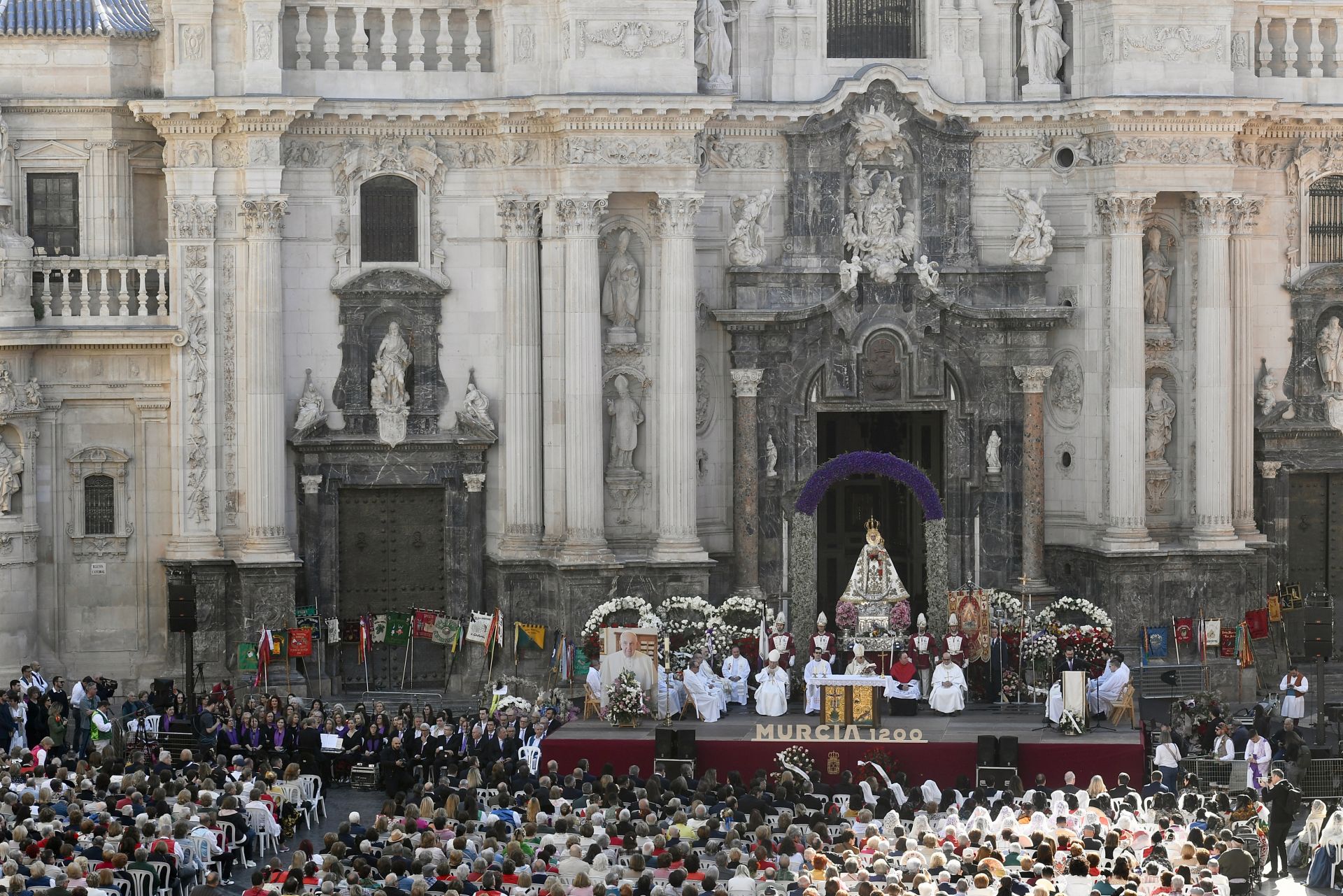 La misa huertana en la plaza Belluga de Murcia, en imágenes