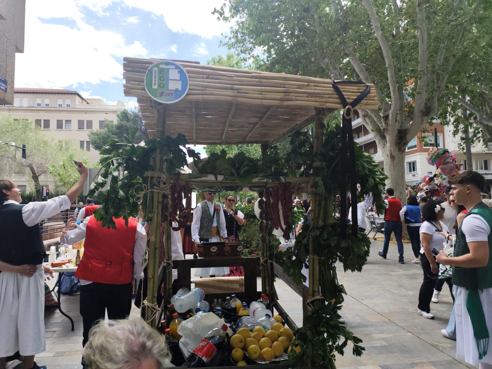 Carritos cargados de originalidad en el Bando de la Huerta