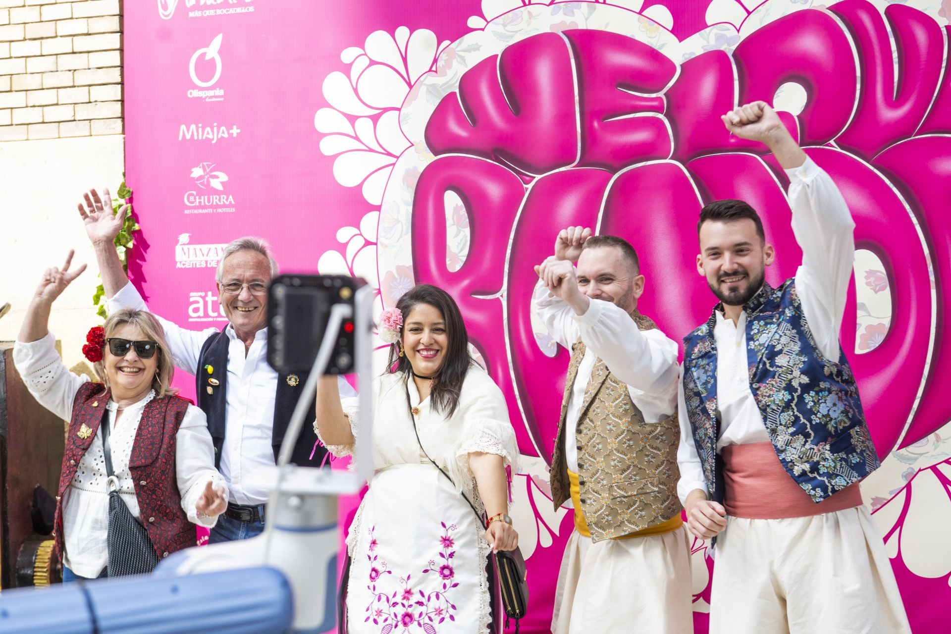 El &#039;Glambot&#039; de LA VERDAD y Photoflash Events en el Bando de la Huerta, en imágenes