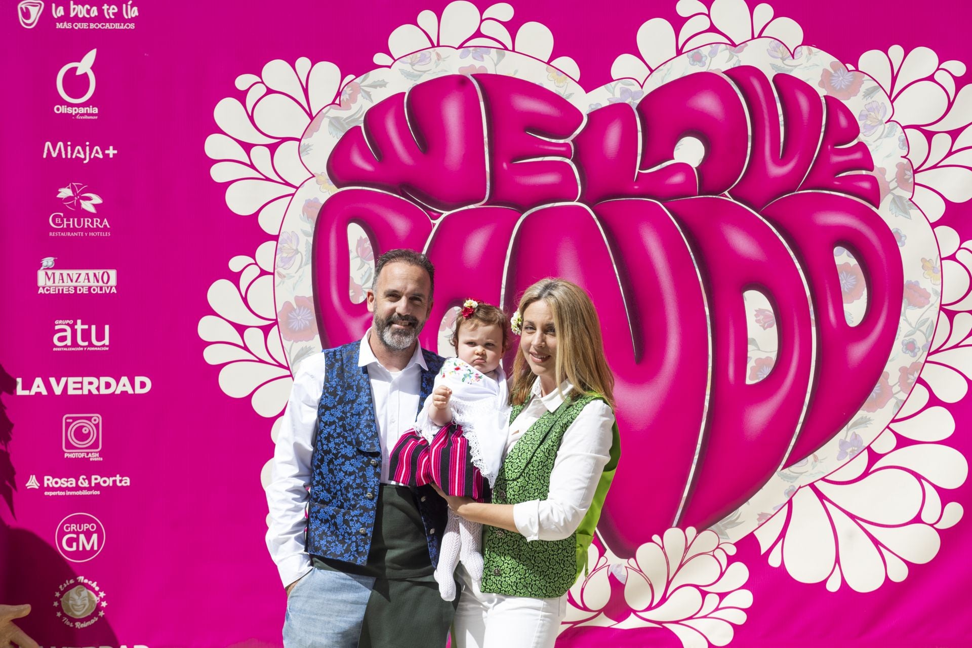 El &#039;Glambot&#039; de LA VERDAD y Photoflash Events en el Bando de la Huerta, en imágenes