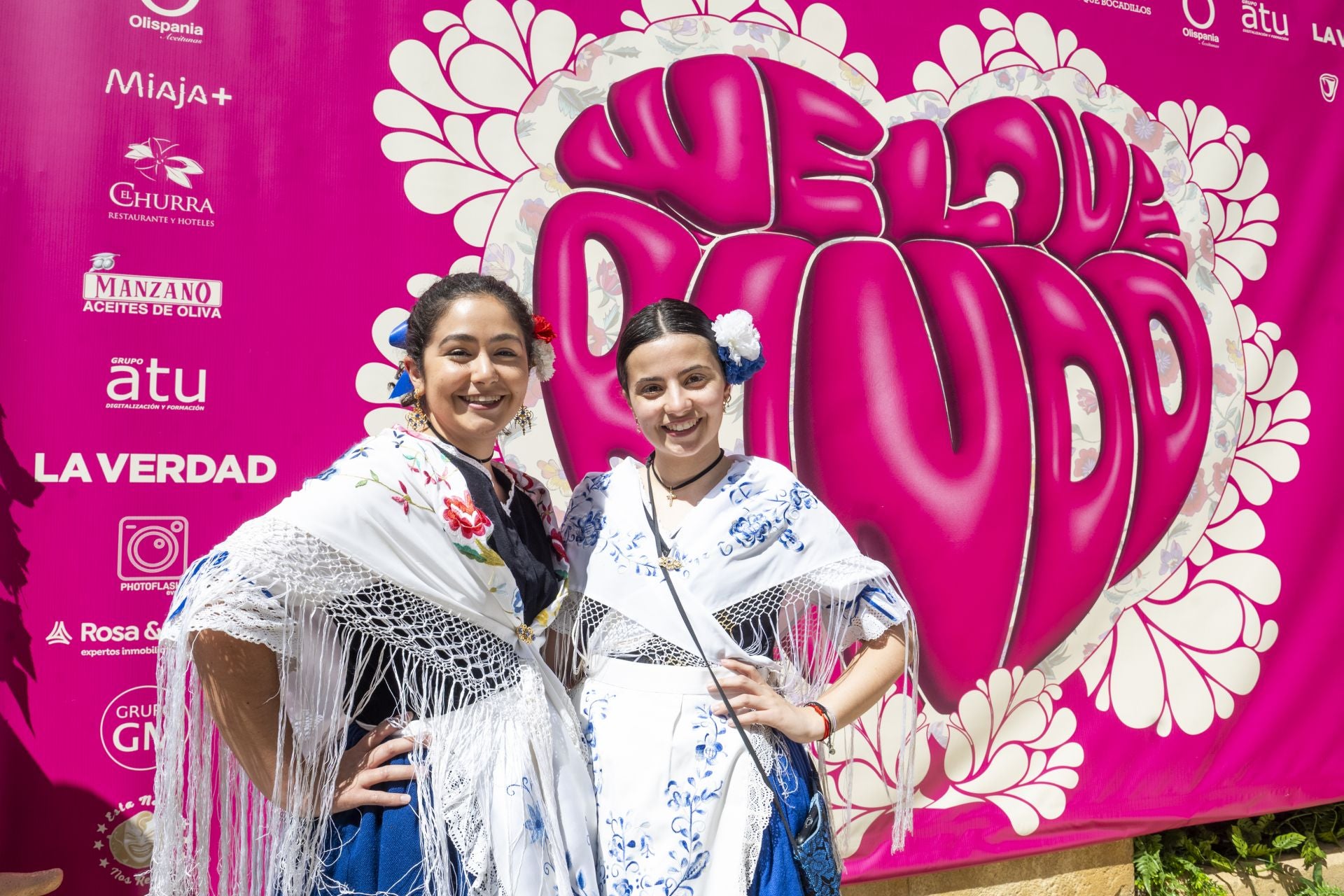 El &#039;Glambot&#039; de LA VERDAD y Photoflash Events en el Bando de la Huerta, en imágenes