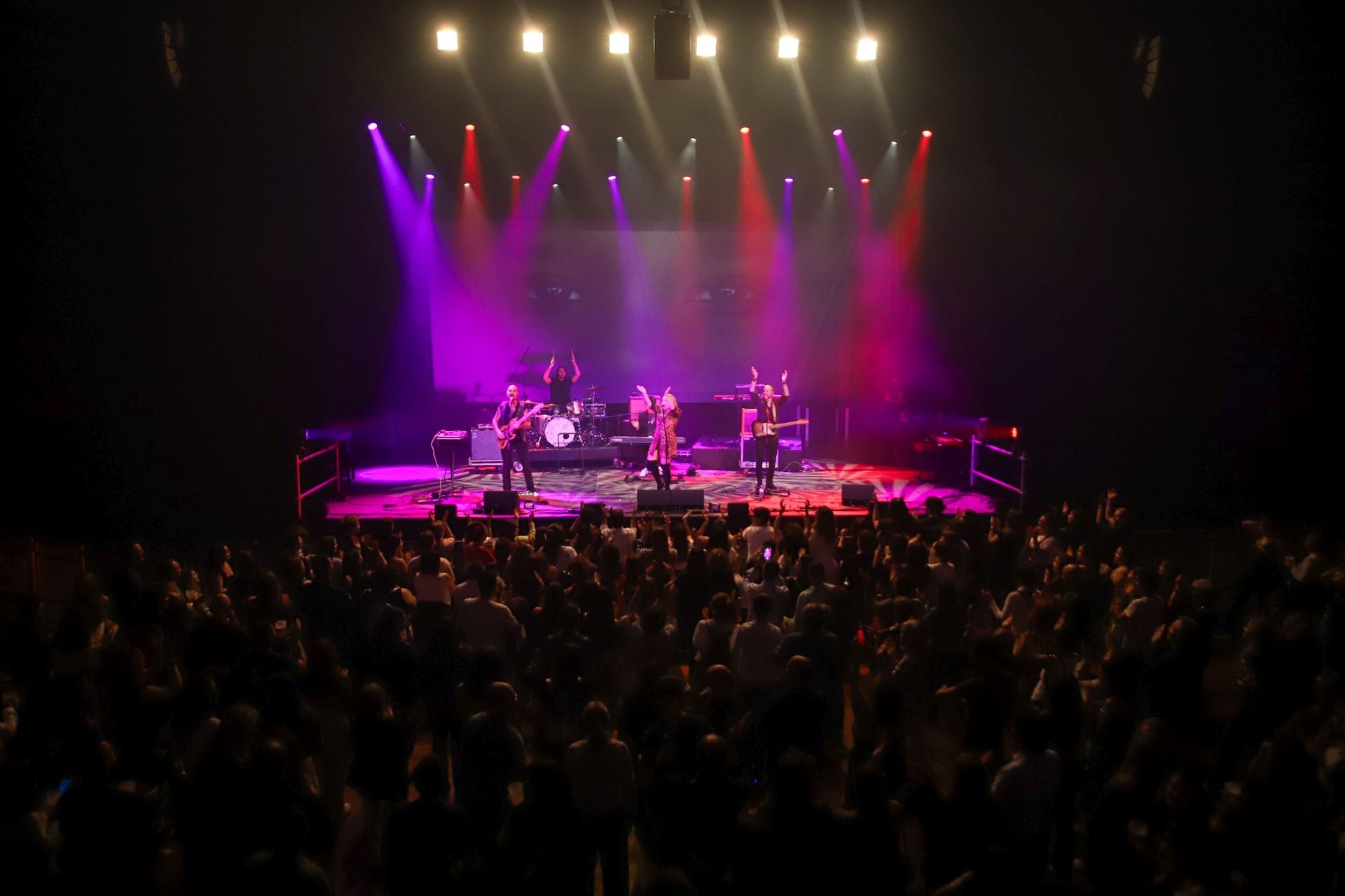 Cirugía Solidaria celebra 25 años en el Teatro Circo, en imágenes