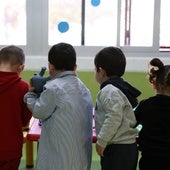 Alumnos del aula de 2 años en el colegio de La Paz, en Murcia.