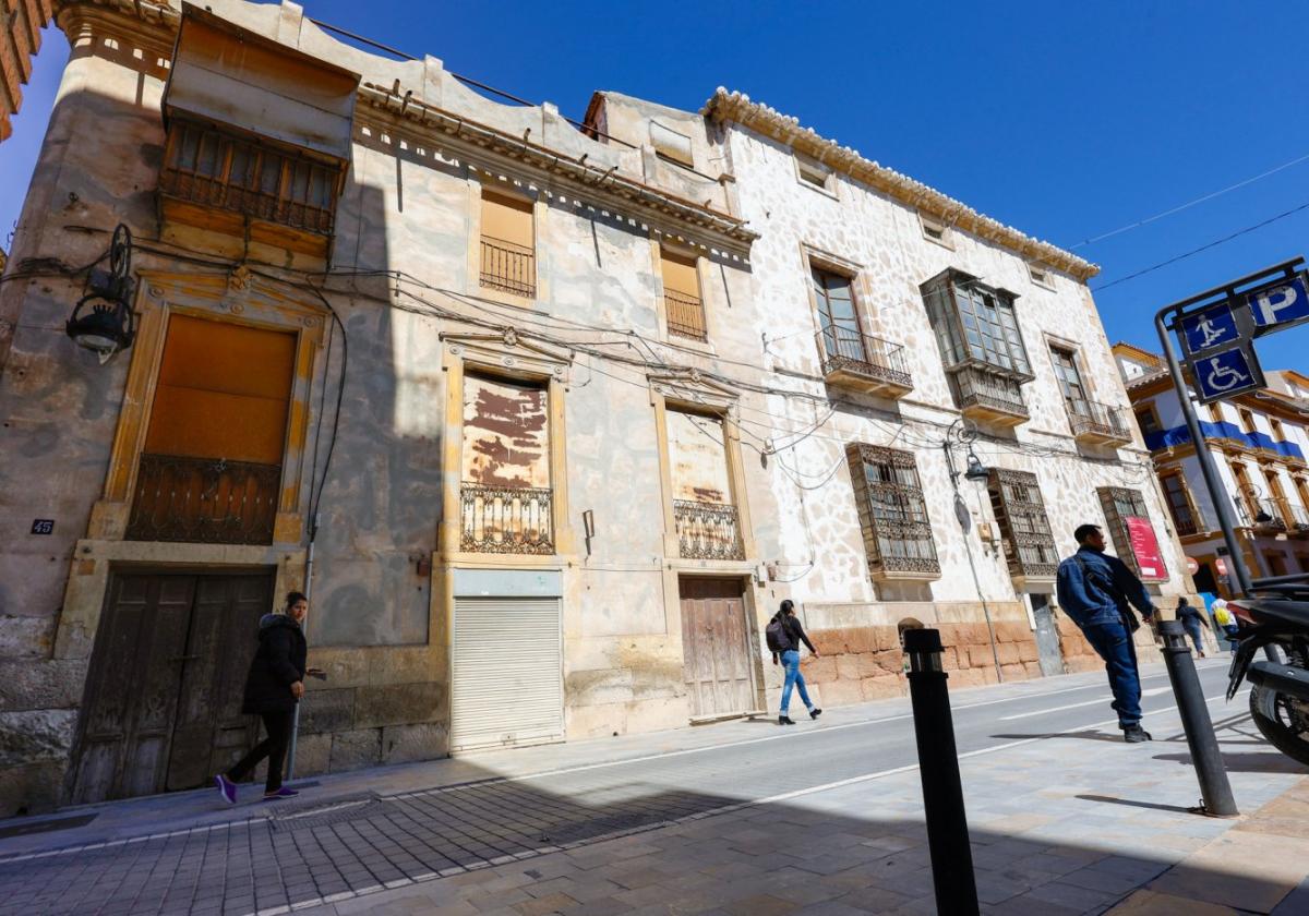 El Ayuntamiento de Lorca negocia la adquisición de la Casa de los Guevara, del siglo XVII