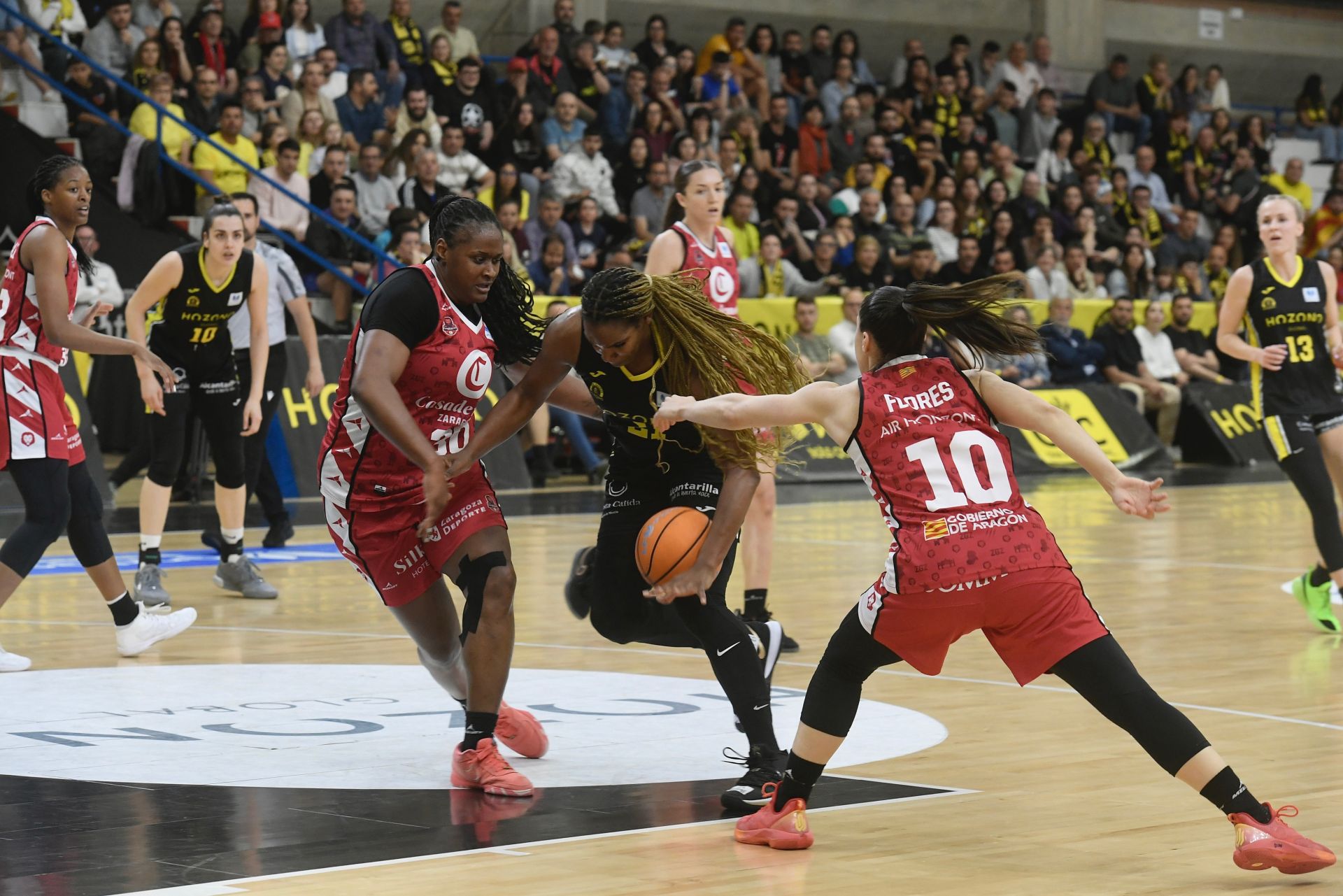 Las imágenes del encuentro Jairis-Zaragoza (70-68)