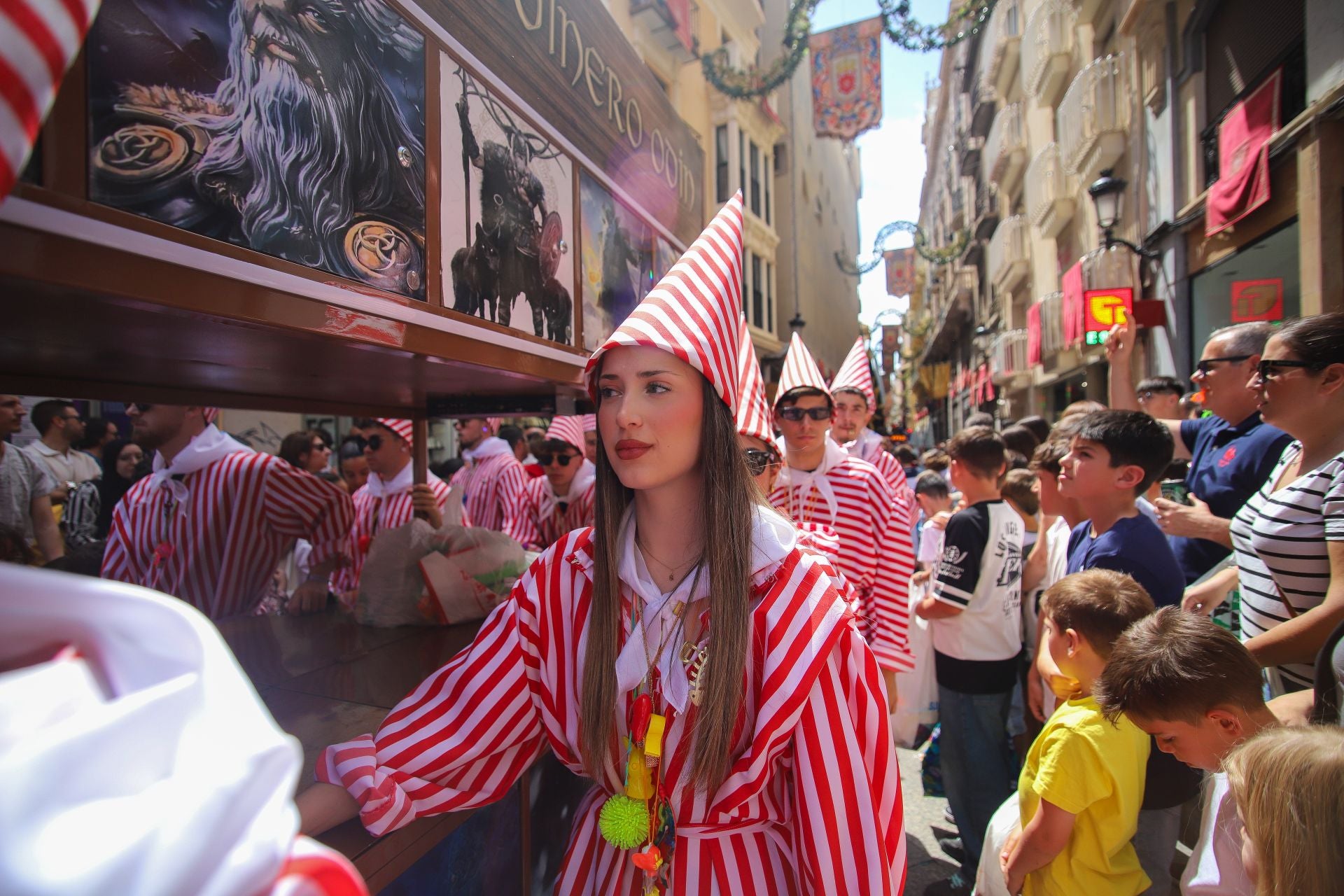 El penúltimo desfile antes de la quema de la Sardina, en imágenes
