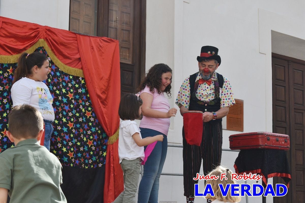 Imágenes de los Juegos Infantiles en la placeta del Santo de Caravaca de la Cruz