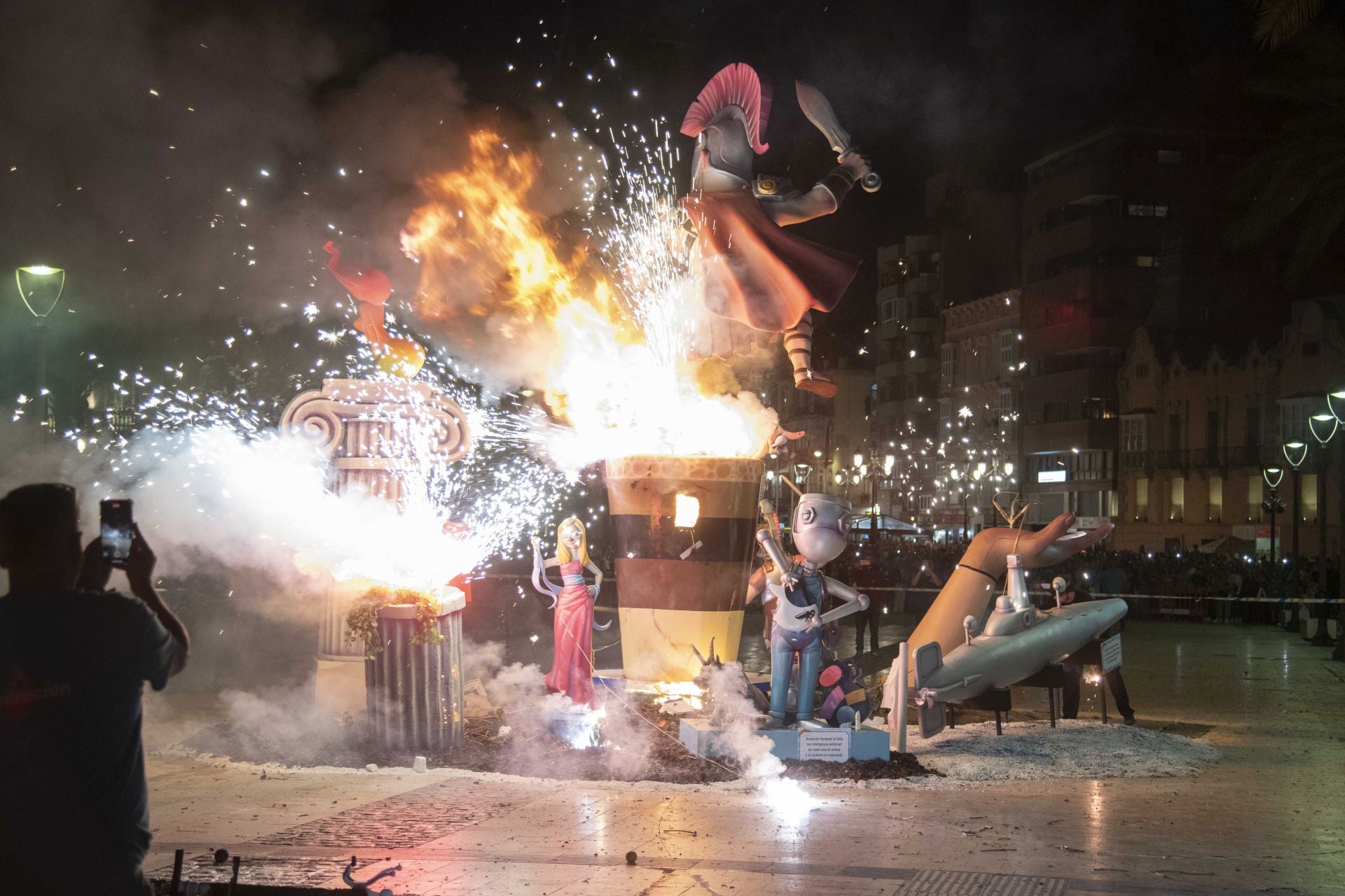 La despedida de las Fallas en Cartagena, en imágenes