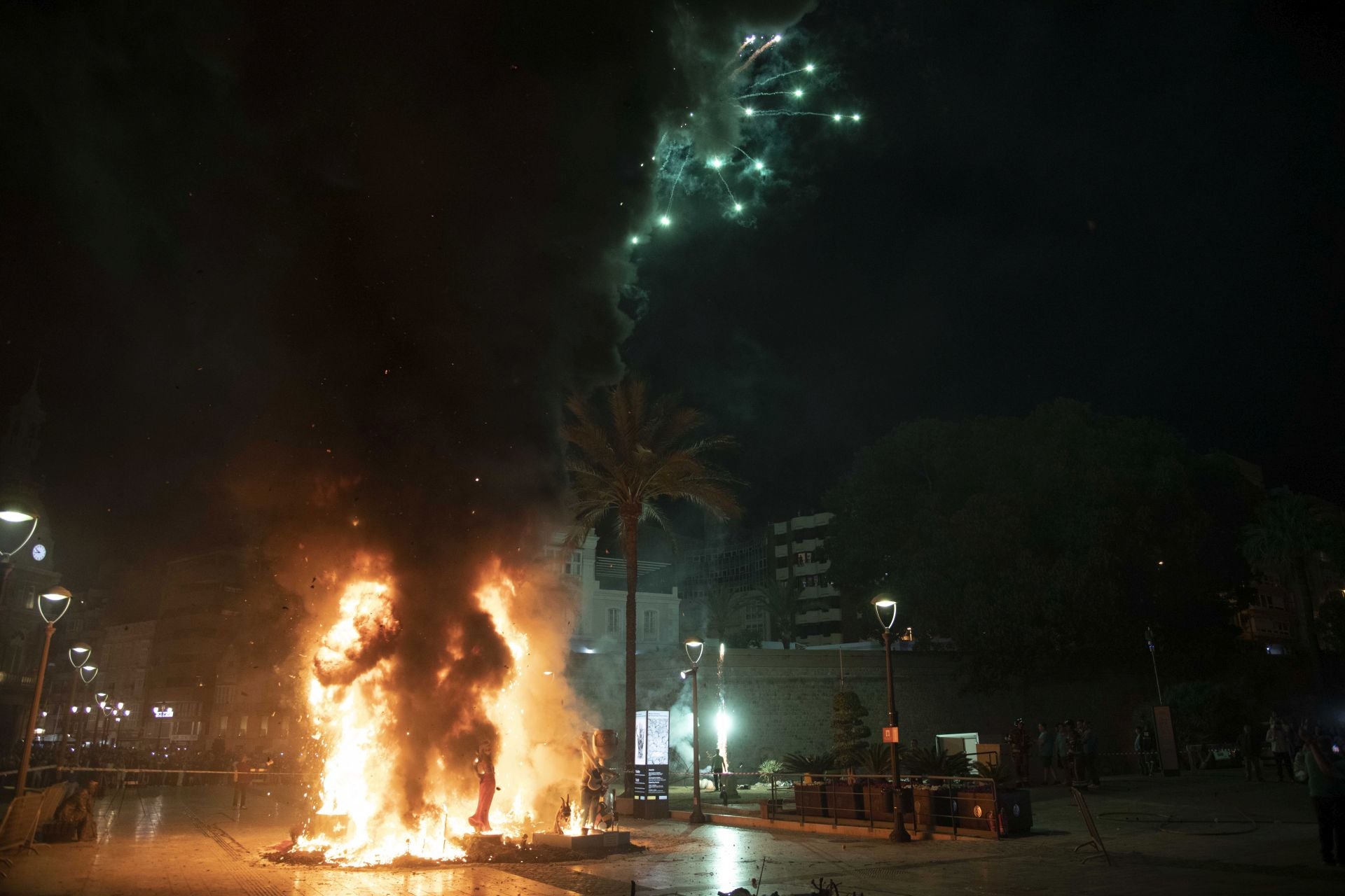 La despedida de las Fallas en Cartagena, en imágenes