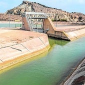 Canal del postrasvase Tajo-Segura, a su paso por Alhama.