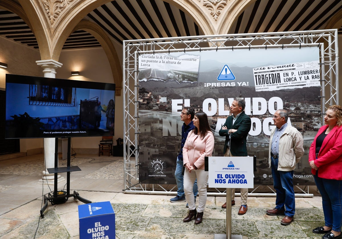 Lorca refuerza con un vídeo su campaña 'el olvido nos ahoga' | la verdad