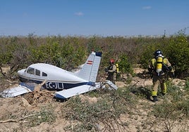 Una avioneta se sale de la pista cuando aterrizaba en Alhama