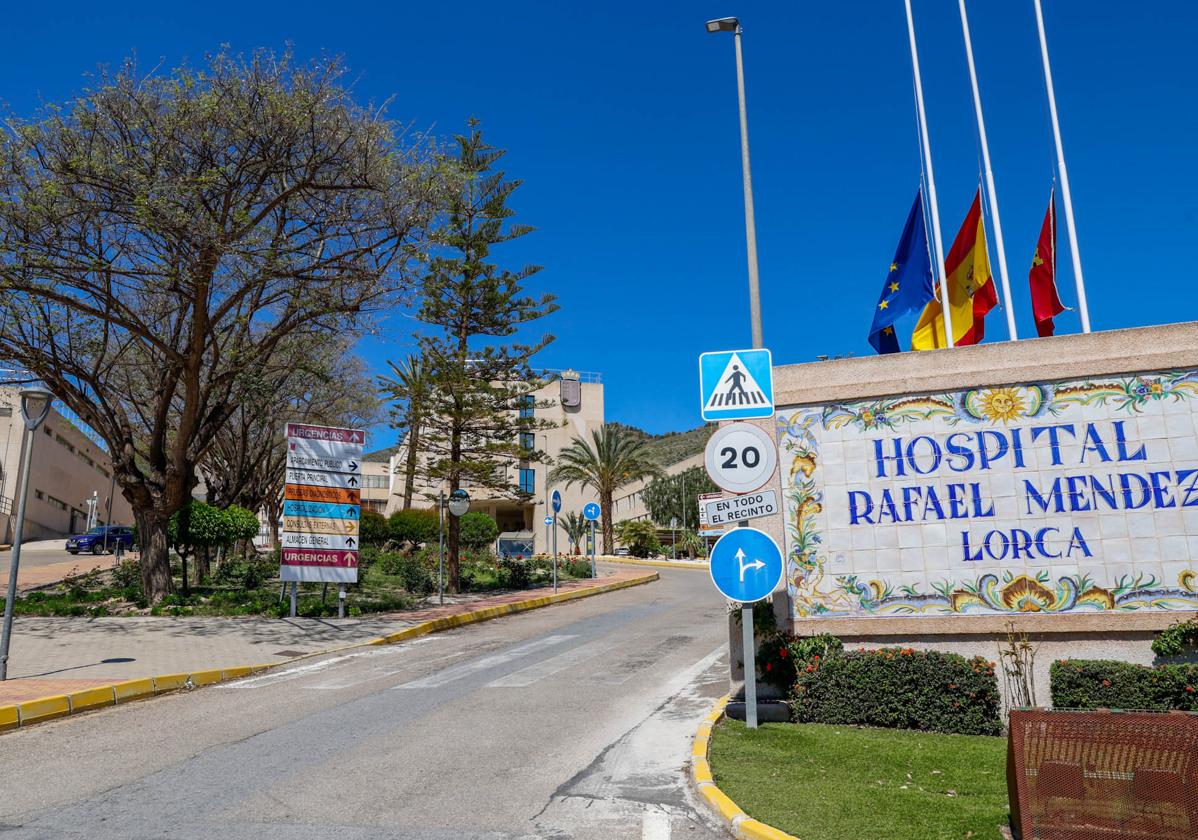 Herido un joven al sufrir una fuerte caída de un quad en la pedanía lorquina de Almendricos