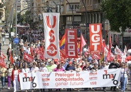 La marcha llega al final de la Gran Vía de Murcia, este jueves a mediodía.