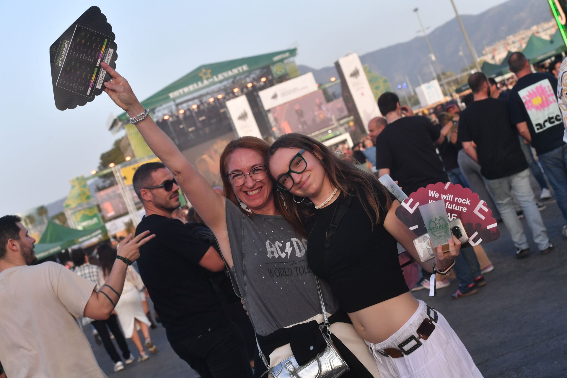 El ambiente de fiesta en la primera jornada del Warm Up de Murcia, en imágenes