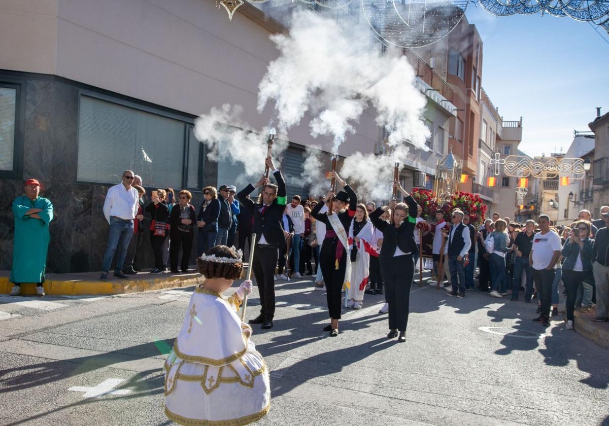 Abanilla vive con devoción y fervor su gran día en honor a la Santísima Cruz