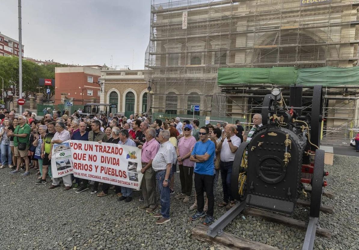 Despiertact dice contar ya con 11. 000 firmas para recuperar el tren a madrid | la verdad