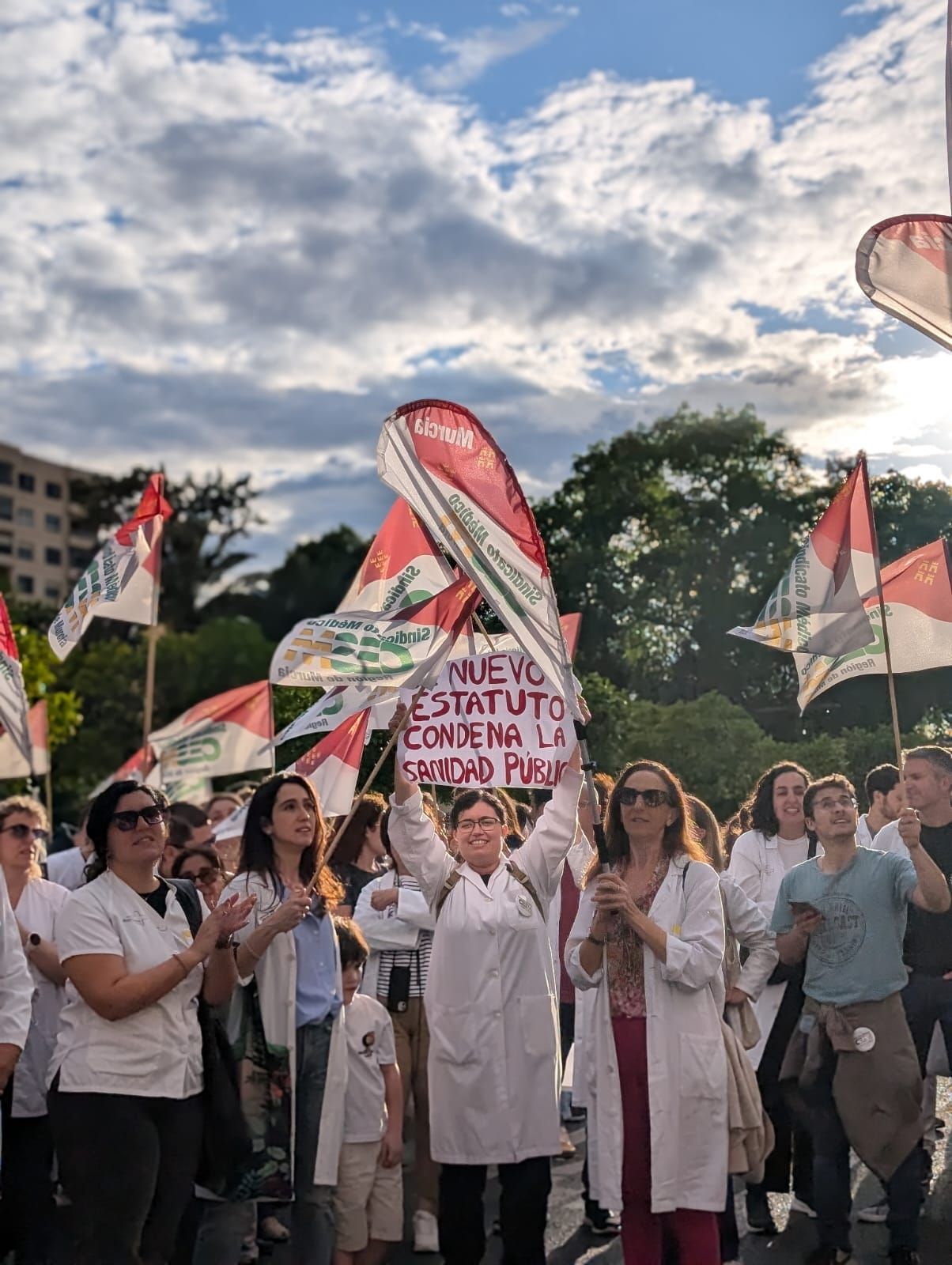 En imágenes, la manifestación de médicos contra el Estatuto Marco