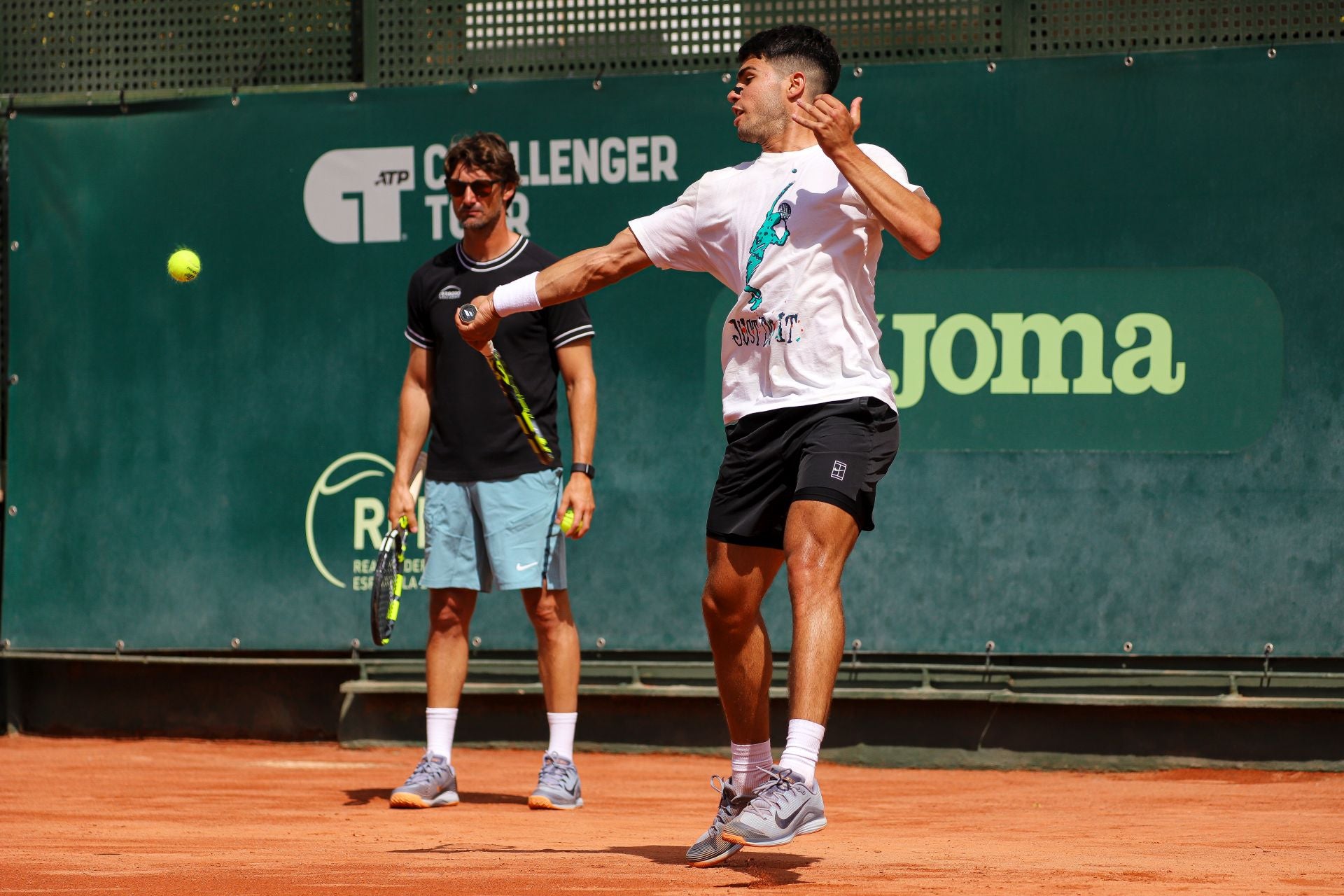 Carlos Alcaraz sopla las velas en Murcia
