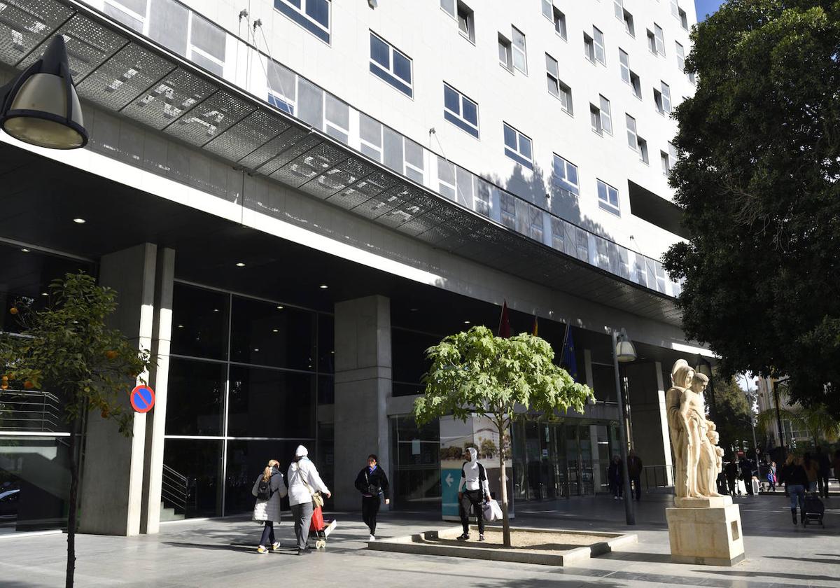 La Unidad de Asma Grave de la Sección de Alergología del hospital general Reina Sofía de Murcia fue reacreditada como unidad docente y de excelencia.
