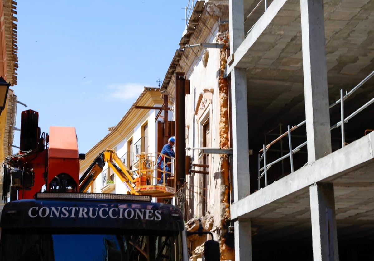 Se retoma la retirada de andamios del futuro palacio de justicia de lorca | la verdad