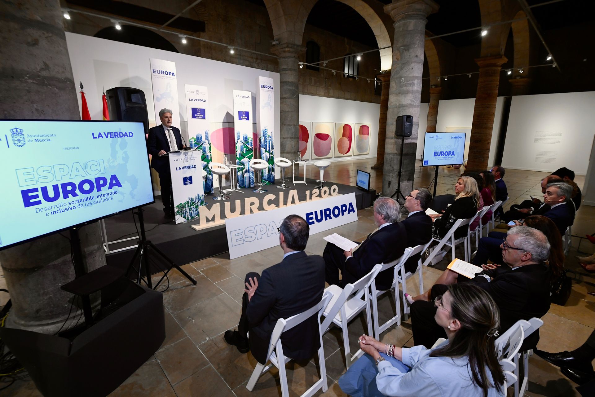 El foro &#039;Espacio Europa&#039; en el Palacio Almudí de Murcia, en imágenes