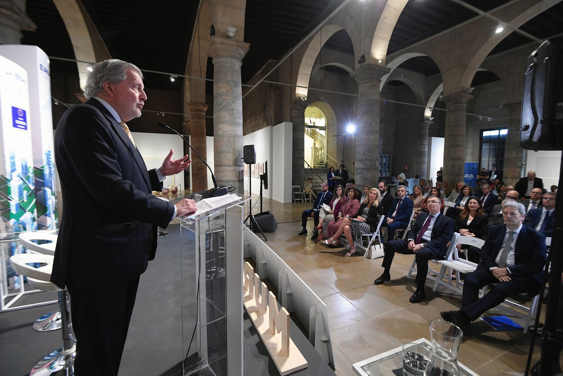 El foro &#039;Espacio Europa&#039; en el Palacio Almudí de Murcia, en imágenes