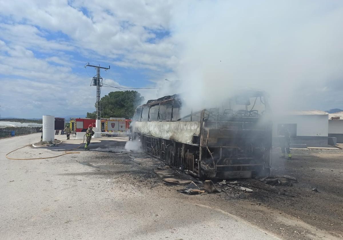 Arde un autobús en Molina de Segura