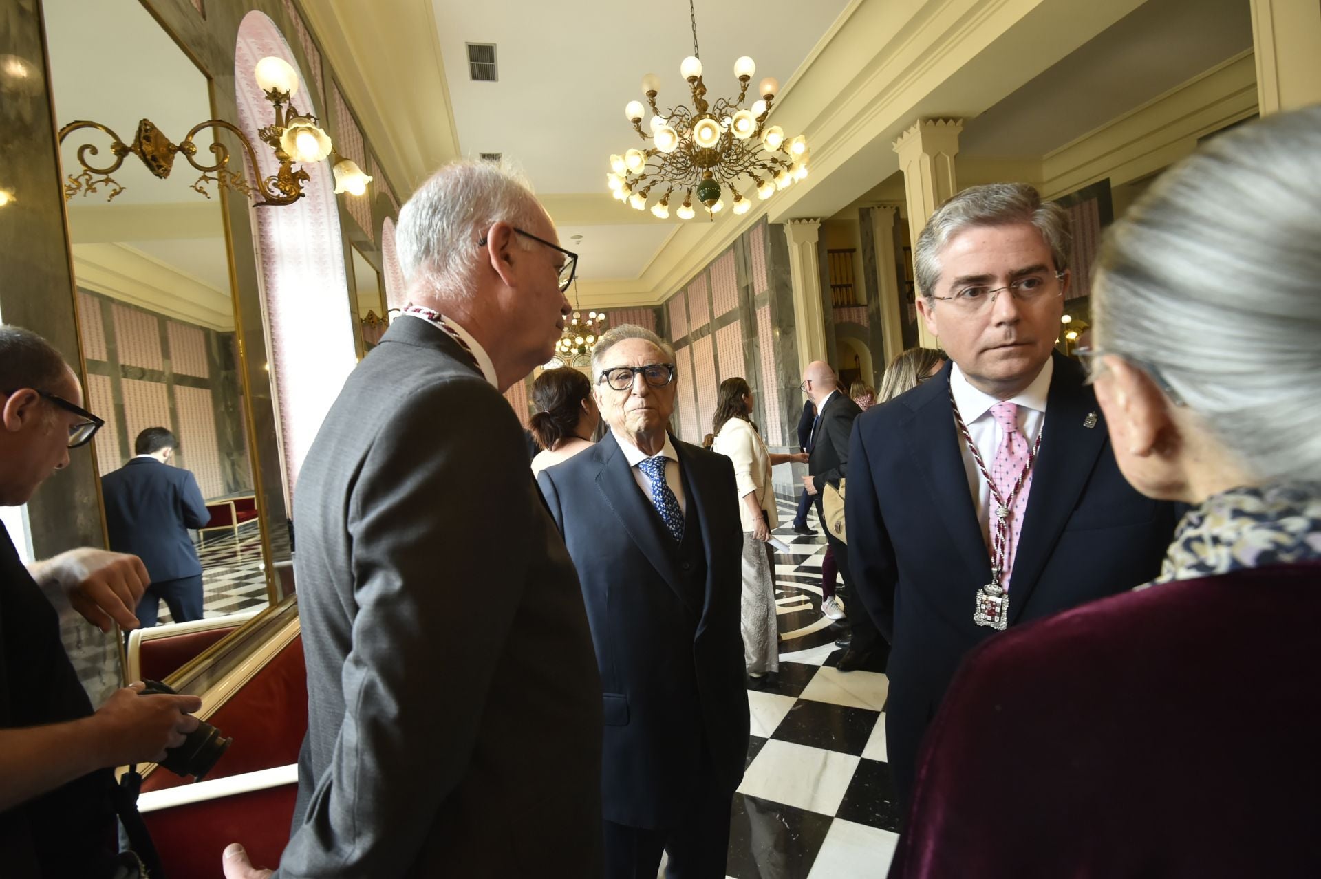 La entrega de Honores y Distinciones en el Día de la Ciudad de Murcia, en imágenes
