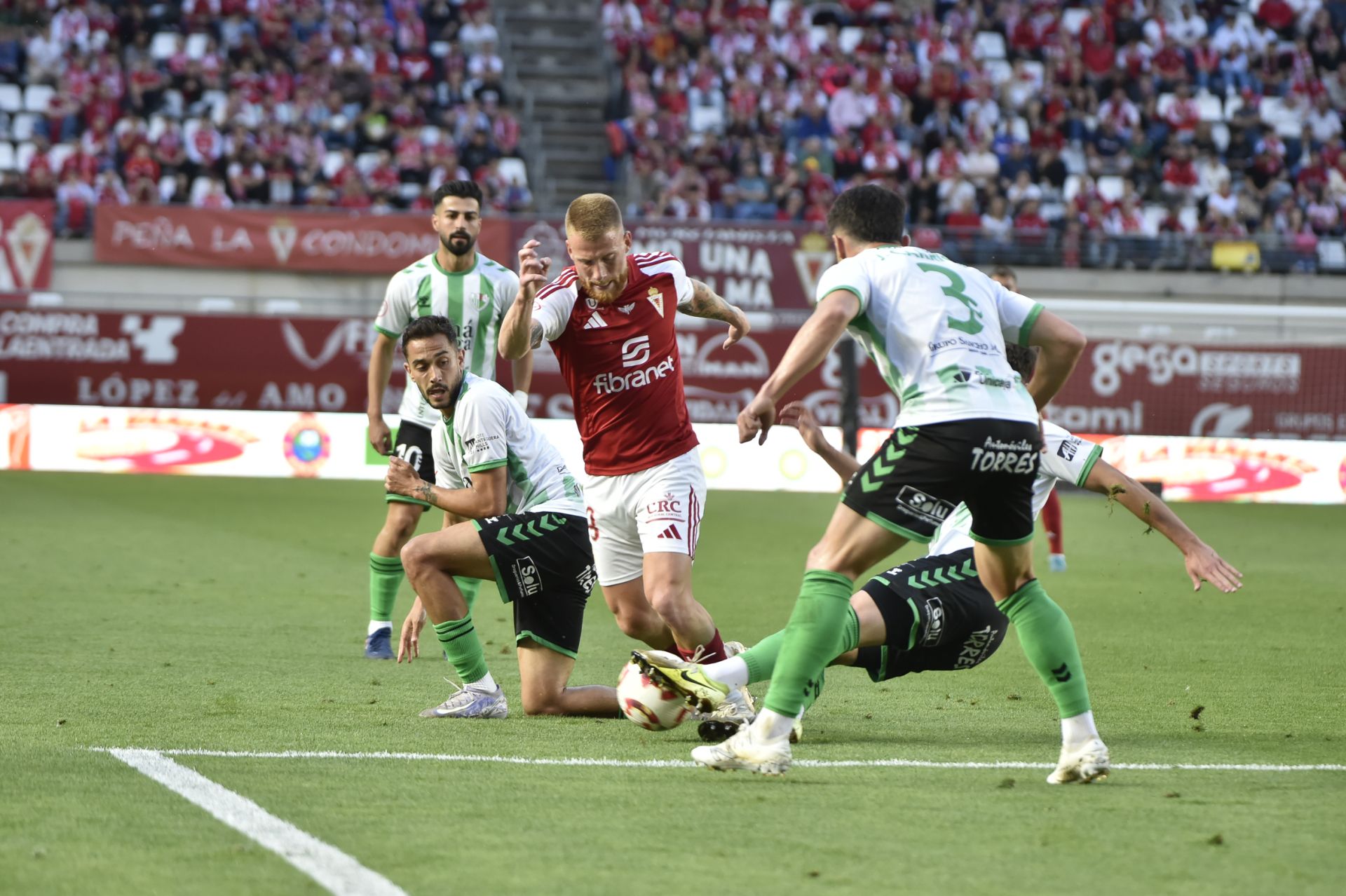 El empate del Real Murcia contra el Antequera, en imágenes