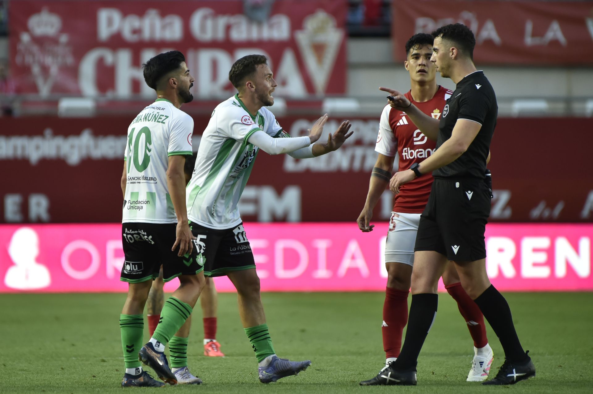 El empate del Real Murcia contra el Antequera, en imágenes
