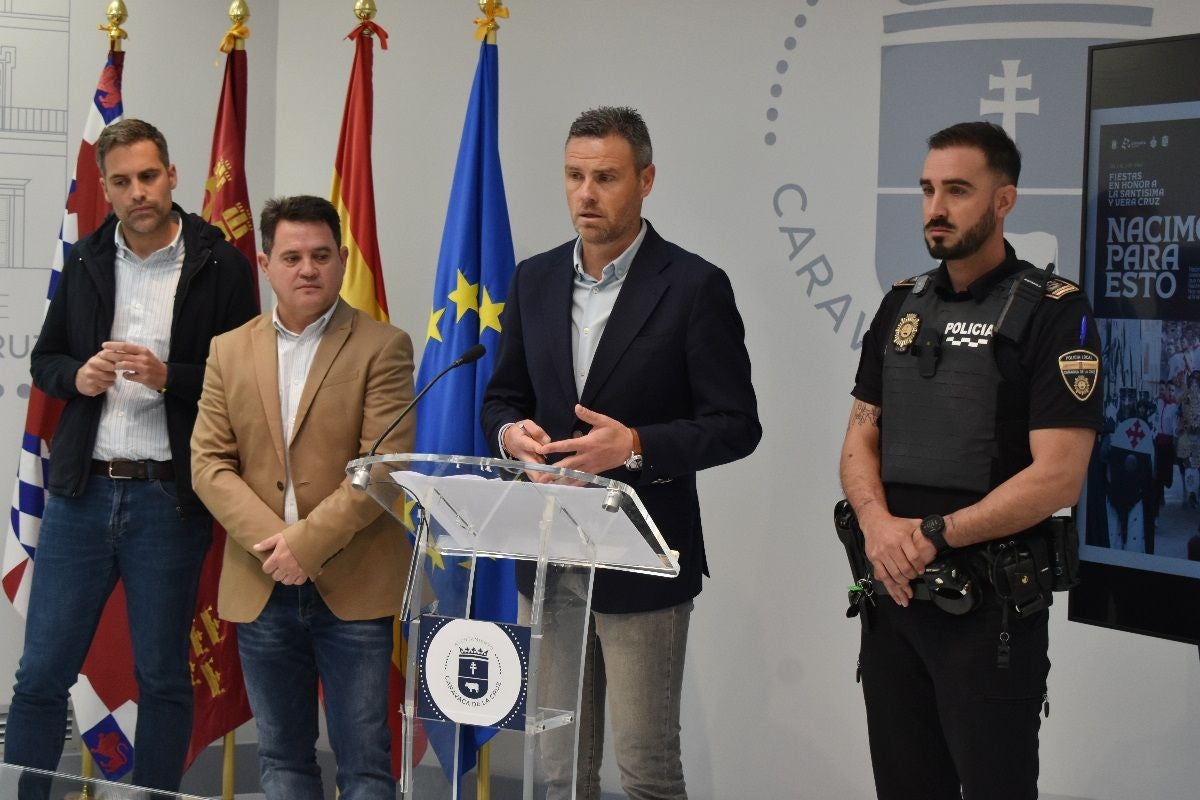 Las fiestas de Caravaca atraen a más de 100.000 personas en los días fuertes