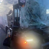 Estado del autobús oficial del Efesé tras el accidente.
