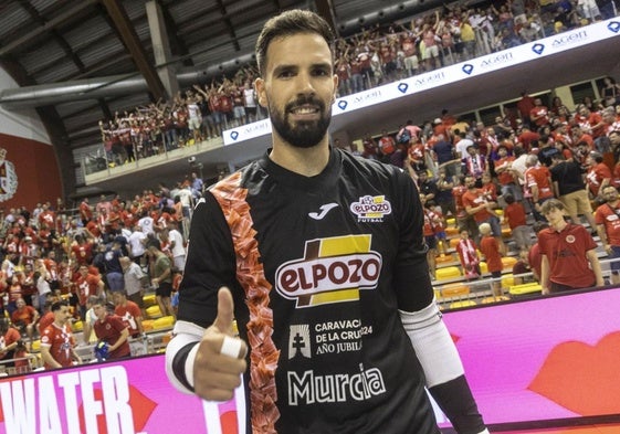 Edu Sousa, portero de ElPozo, tras un derbi ante el Jimbee Cartagena.