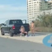 Una secuencia, pixelada, del vídeo.