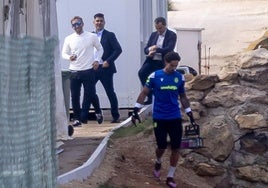 Diego Rivas, David Aganzo y un asesor jurídico de AFE, la semana pasada, en La Manga Club.