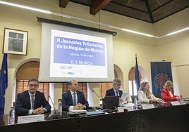 Un momento durante la segunda edición de las Jornadas Tributarias de la Región de Murcia este miércoles.
