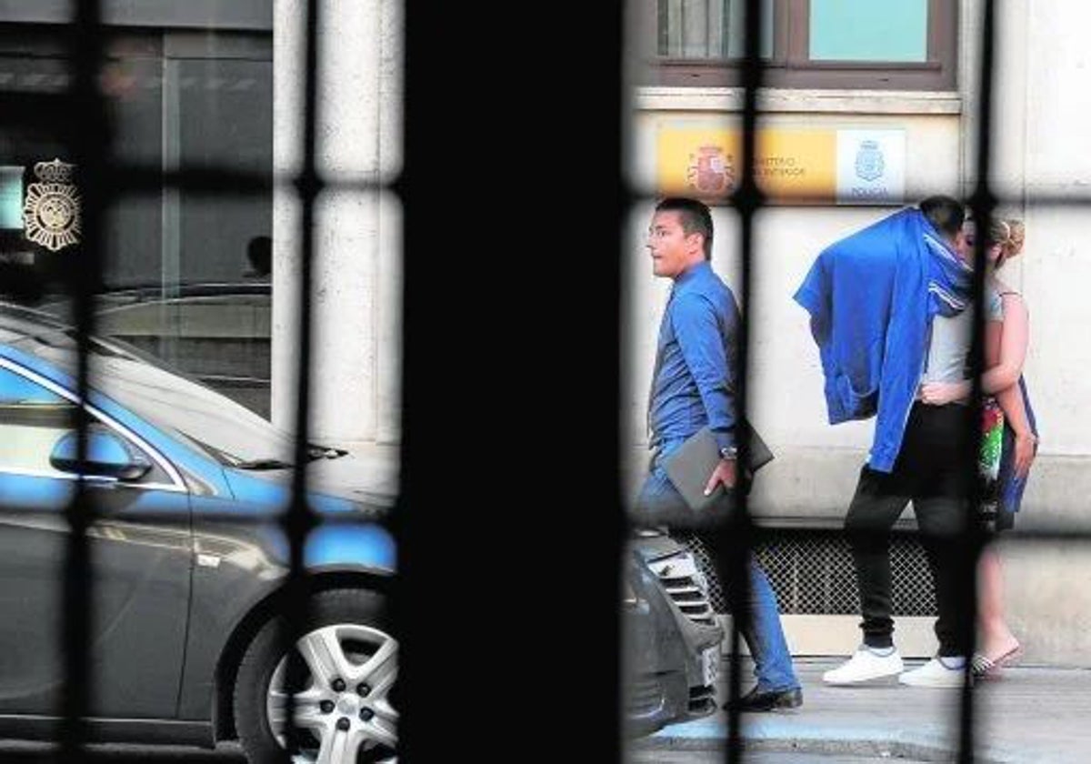 A prisión el jefe del 'chalé' de la paz por liderar el secuestro de un joven en murcia | la verdad