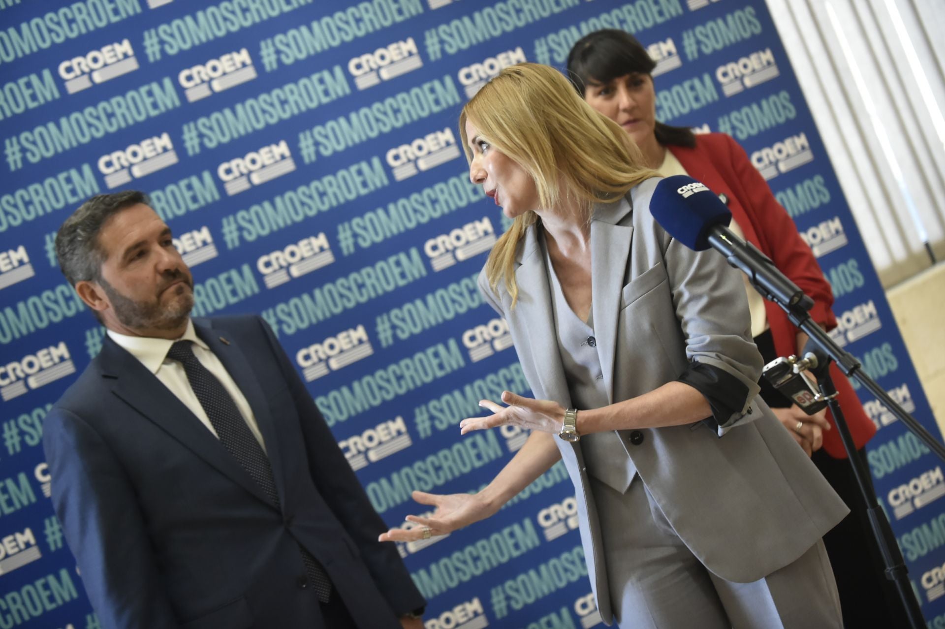 En imágenes, la visita de González Veracruz a Croem